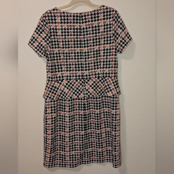 Shelby & Palmer Chic Houndstooth Dress in Pink and Black - Picture 2 of 7